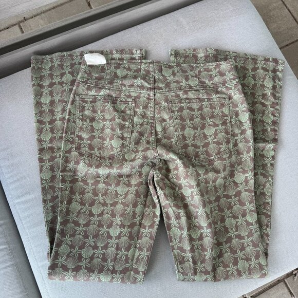 NWT Free People Penny Pull-On Mid-Rise Flare Jeans Sea Shell Printed Green 31 - Picture 7 of 11
